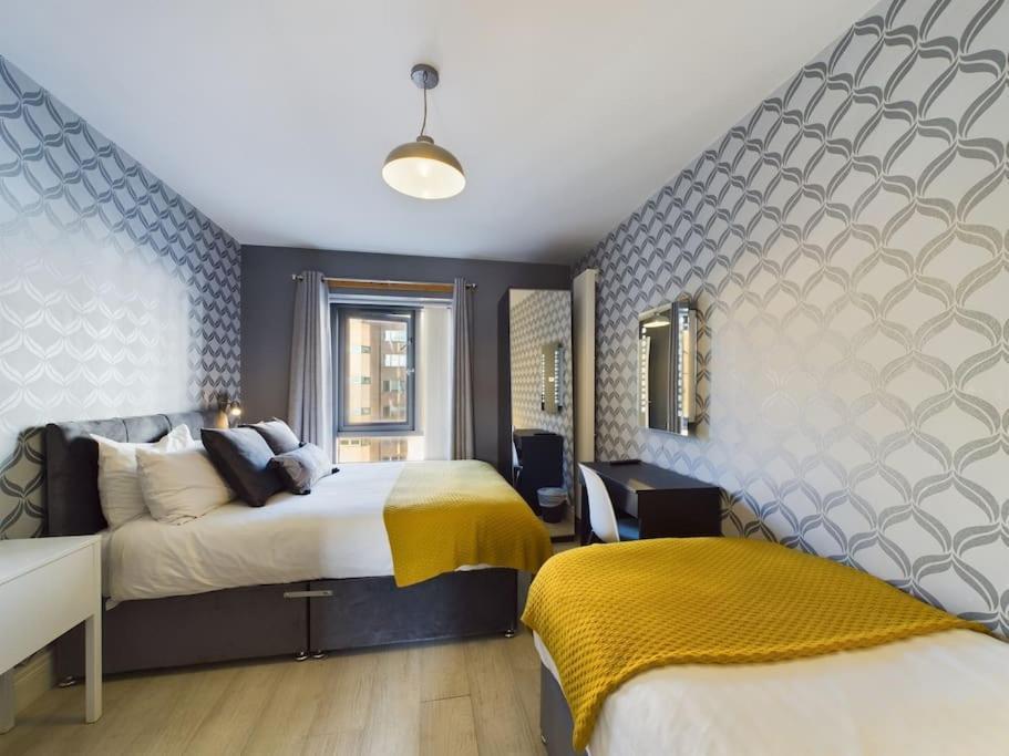 Donegall Sq Apt At City Gate, Belfast City Centre Zewnętrze zdjęcie
