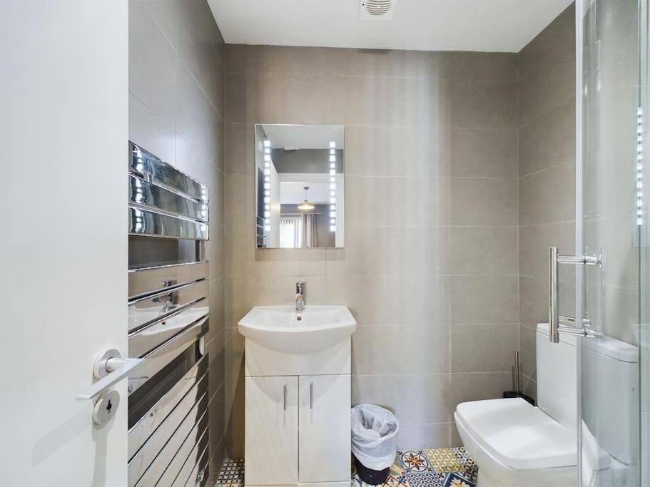 Donegall Sq Apt At City Gate, Belfast City Centre Zewnętrze zdjęcie
